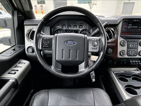 Used 2015 Ford F250 Lariat w/ Lariat Ultimate Package image 6