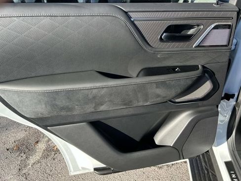 New 2026 INFINITI QX80 Autograph w/ Premium Cargo Package image 22