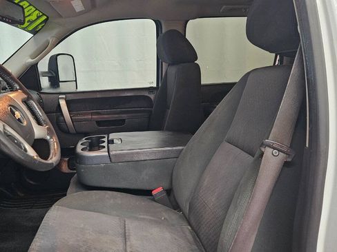 Used 2012 Chevrolet Silverado 3500 LT w/ Interior Plus Package AWD/4WD image 7