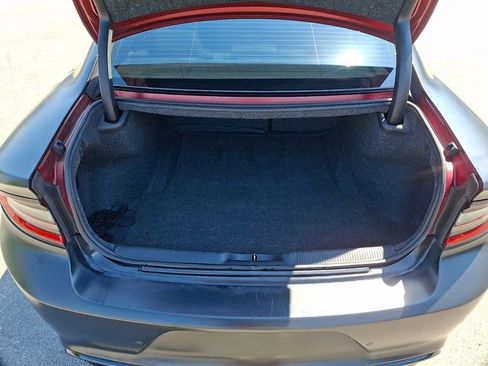 Used 2018 Dodge Charger SXT RWD image 31