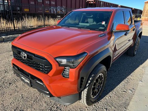 Used 2025 Toyota Tacoma TRD Off-Road image 1