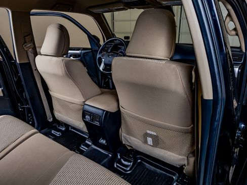 Used 2020 Toyota 4Runner SR5 image 29