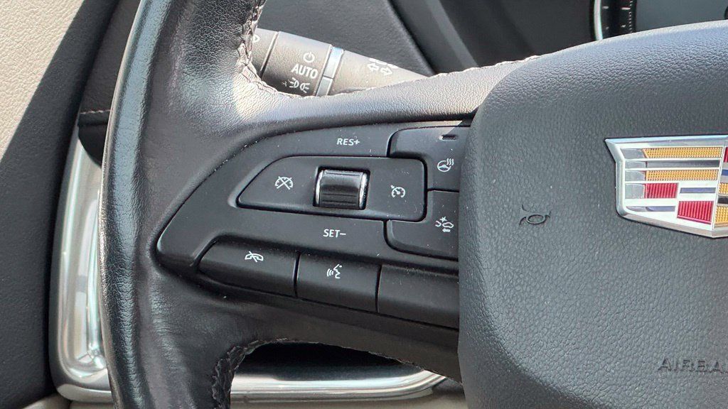 Used 2019 Cadillac XT4 Premium Luxury w/ Driver Assist Package AWD/4WD image 17