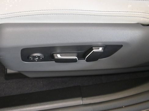 Certified 2024 BMW i5 eDrive40i w/ Executive Package image 11