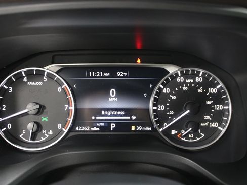 Used 2023 Nissan Rogue SV AWD/4WD image 31
