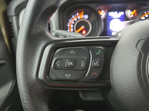 Used 2025 Jeep Gladiator Sport AWD/4WD image 16