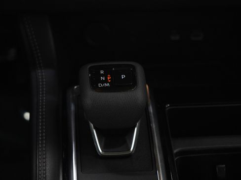 Used 2024 Nissan Pathfinder Platinum AWD/4WD image 21
