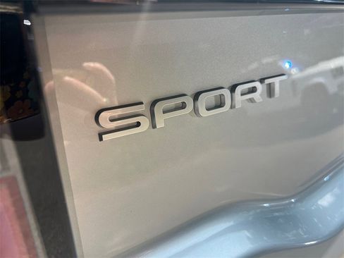 Used 2025 Land Rover Discovery Sport S image 5