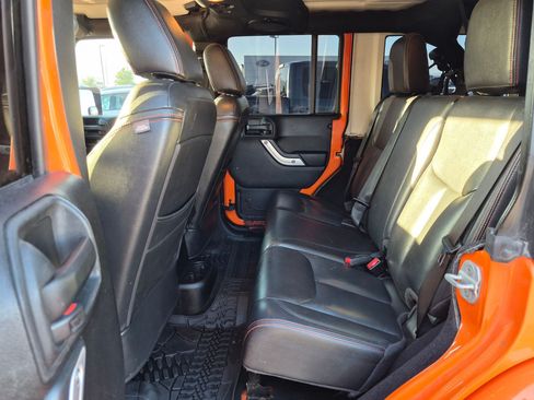 Used 2013 Jeep Wrangler Unlimited Sahara w/ Connectivity Group AWD/4WD image 26