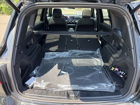 Certified 2025 Mercedes-Benz GLB 250 4MATIC image 28