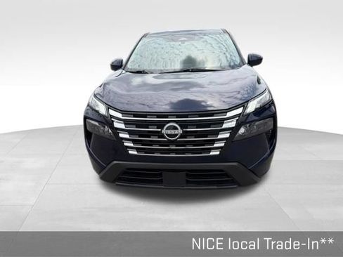 Used 2025 Nissan Rogue SV AWD/4WD image 5