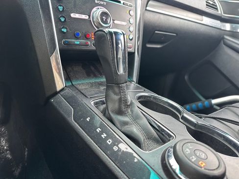 Used 2016 Ford Explorer Limited w/ Equipment Group 301A image 17