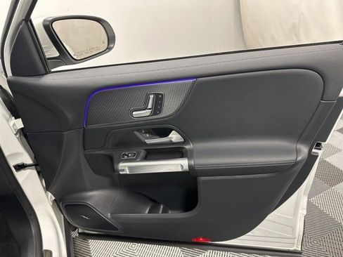 Certified 2023 Mercedes-Benz EQB 300 4MATIC image 32