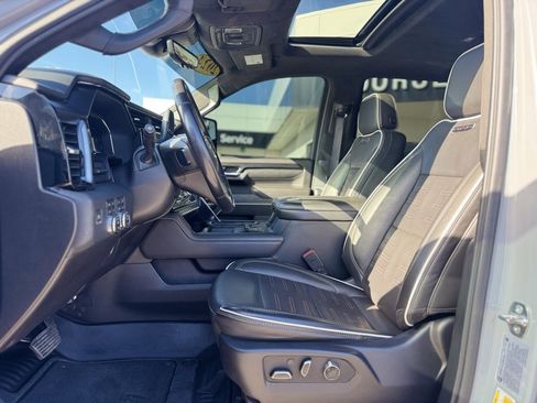 Used 2024 GMC Sierra 2500 AT4X image 8