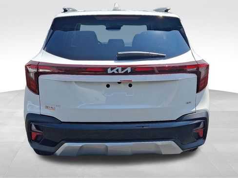 New 2026 Kia Seltos S image 5