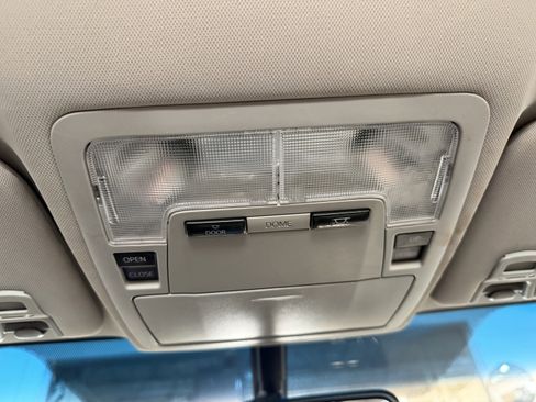 Used 2014 Toyota Avalon XLE Premium FWD image 12