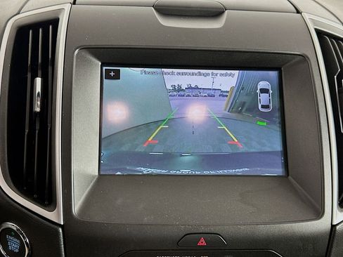 Used 2018 Ford Edge SEL w/ Equipment Group 201A FWD image 14