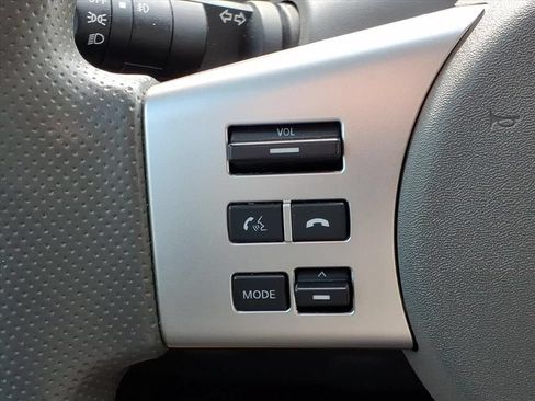 Used 2021 Nissan Frontier SV w/ Midnight Edition Floor Mats RWD image 21