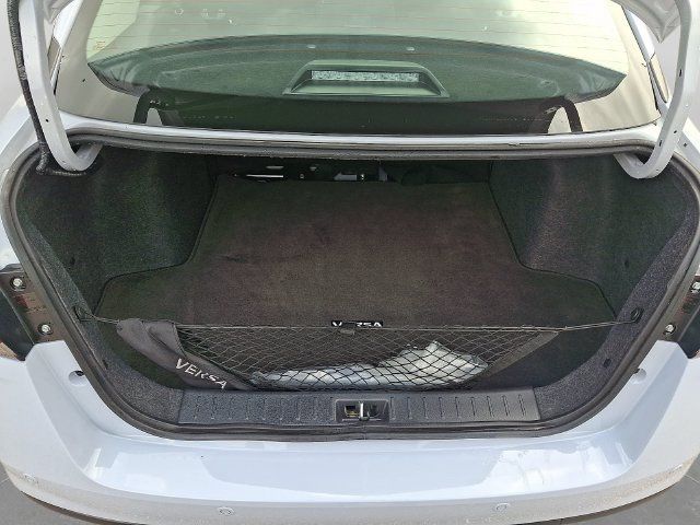 Used 2025 Nissan Versa SR w/ Trunk Package FWD image 31