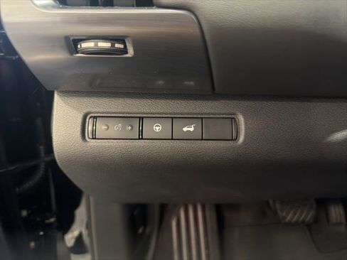 New 2026 Nissan Pathfinder SL AWD/4WD image 21