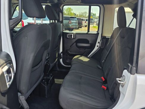 Used 2020 Jeep Wrangler Unlimited Sport AWD/4WD image 13