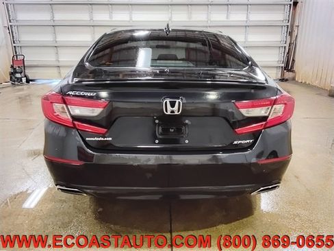 Used 2018 Honda Accord Sport image 8
