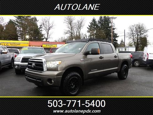 Used 2012 Toyota Tundra 4x4 CrewMax image 1