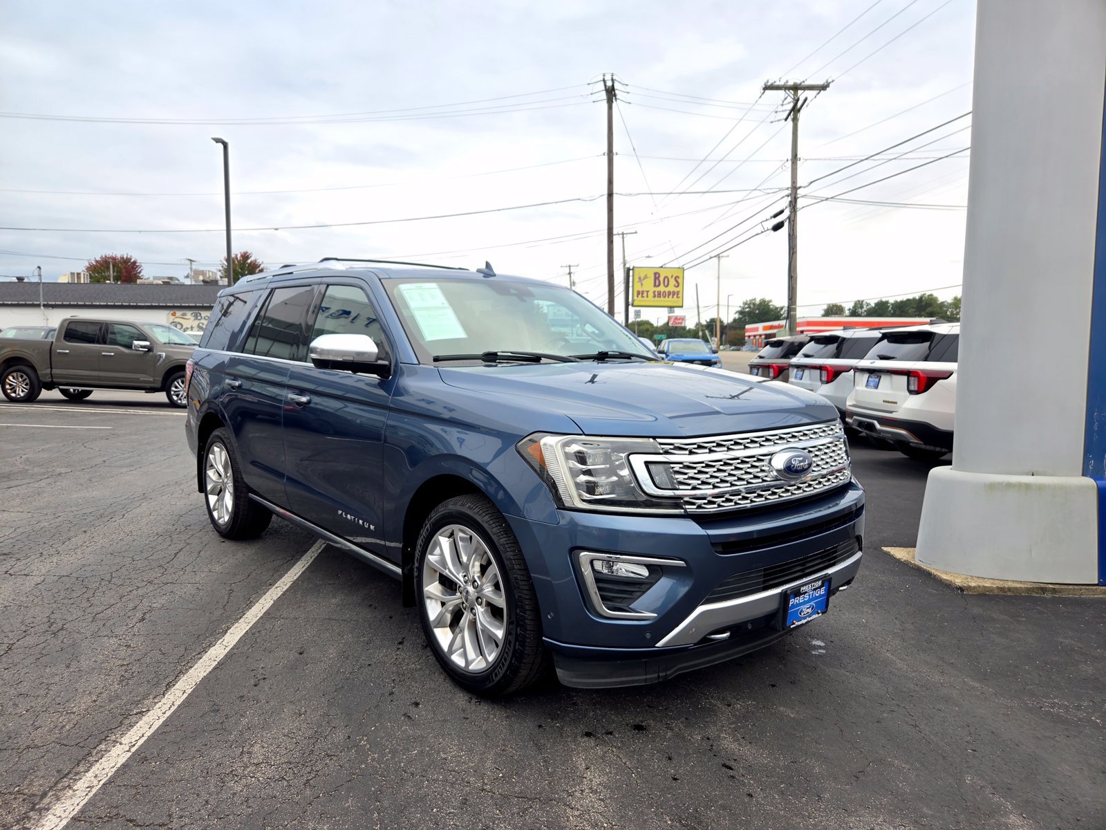 Used 2019 Ford Expedition Platinum AWD/4WD image 7