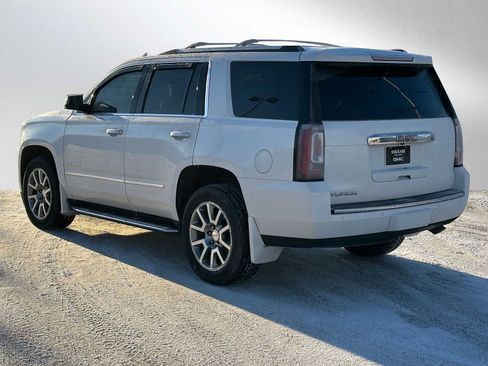 Used 2017 GMC Yukon Denali image 5