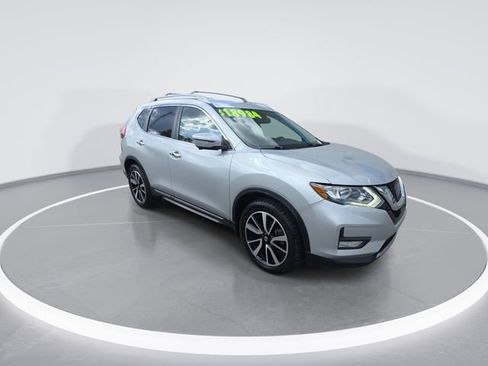 Used 2020 Nissan Rogue SL FWD image 2