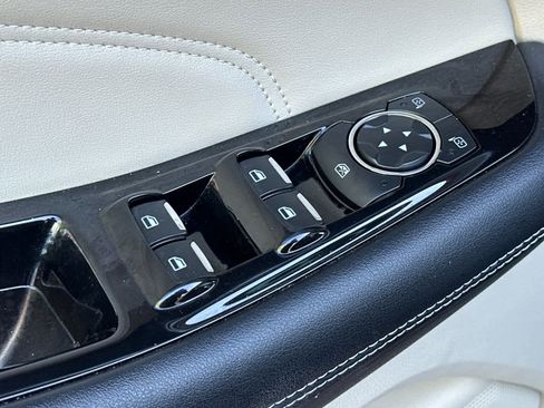 Used 2015 Ford Edge Titanium w/ Equipment Group 302A FWD image 13