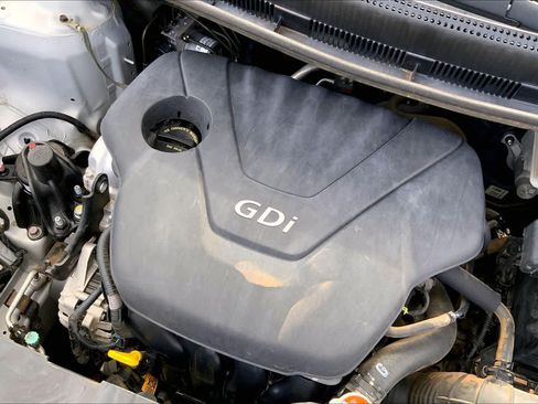 Used 2014 Hyundai Accent GLS FWD image 31