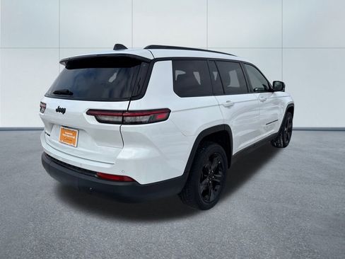 Certified 2022 Jeep Grand Cherokee L Laredo image 6