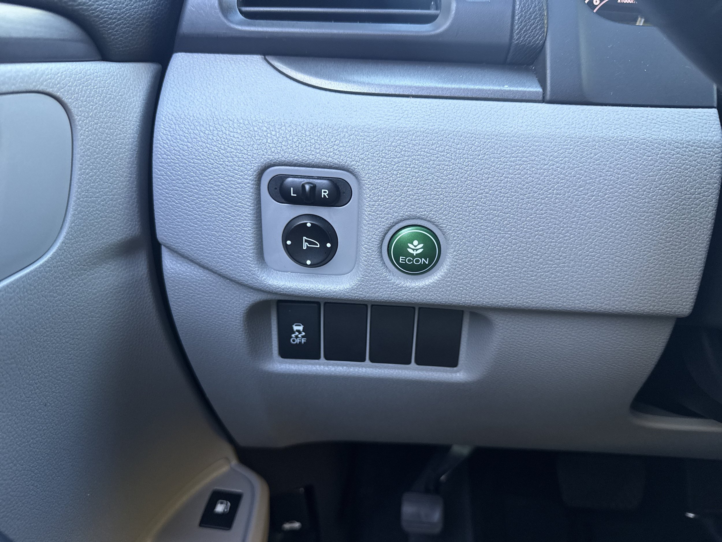 Used 2017 Honda Pilot LX image 24
