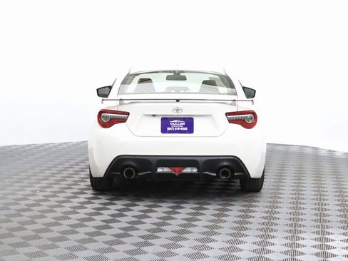 Used 2020 Toyota 86 image 8