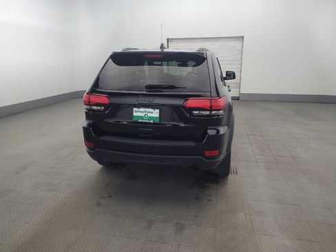 Used 2019 Jeep Grand Cherokee Laredo RWD image 7
