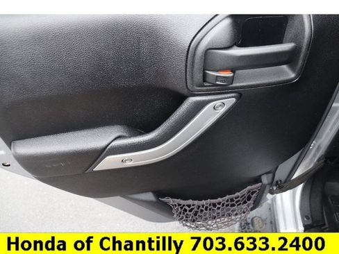 Used 2013 Jeep Wrangler Unlimited Sahara w/ Connectivity Group image 21