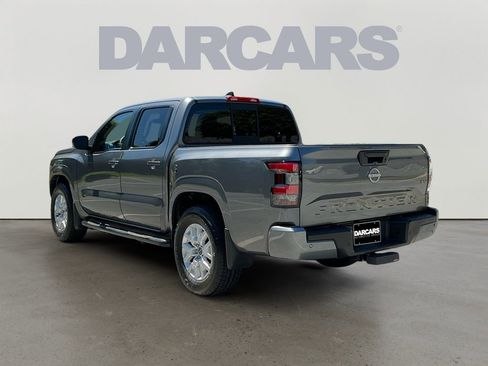 Used 2022 Nissan Frontier SV RWD image 5