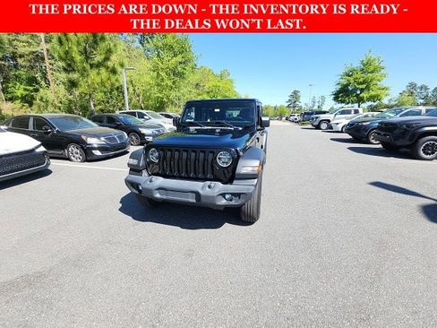 Used 2021 Jeep Wrangler Unlimited Sport AWD/4WD image 4