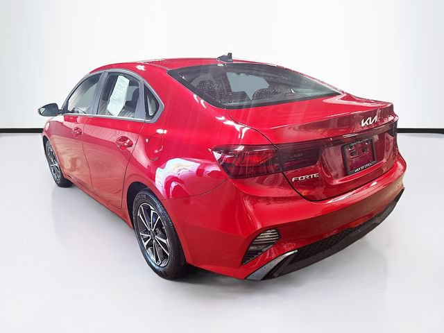 Certified 2022 Kia Forte LXS FWD image 5
