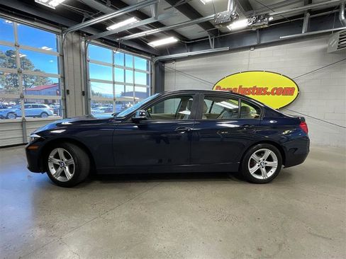 Used 2013 BMW 328i xDrive Sedan image 2