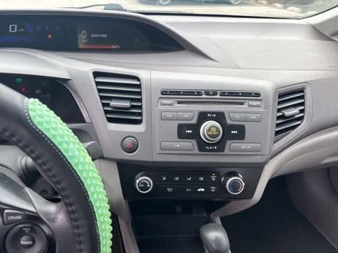 Used 2012 Honda Civic LX image 17