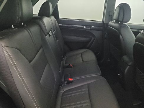 Used 2014 Kia Sorento EX w/ EX V6 Touring Package AWD/4WD image 19