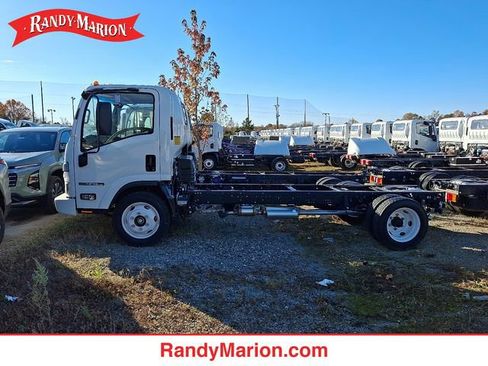 New 2025 Isuzu NPR image 1