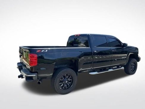 Used 2018 Chevrolet Silverado 2500 LT w/ All Star Edition AWD/4WD image 6