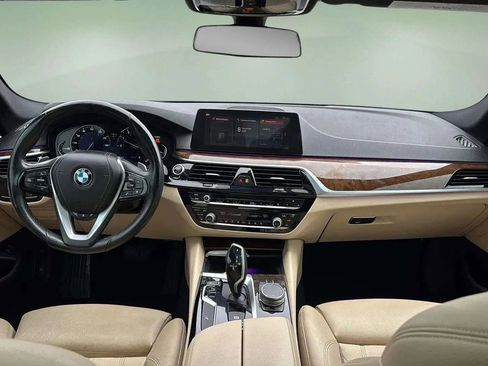 Used 2019 BMW 530i w/ Convenience Package image 34