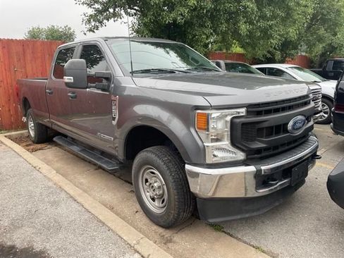 Used 2022 Ford F250 XL w/ Power Equipment Group AWD/4WD image 6