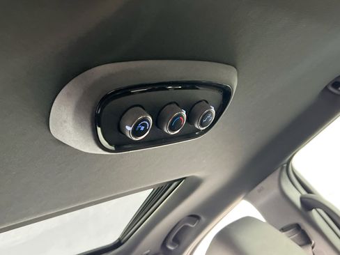 Used 2022 Dodge Durango R/T w/ Blacktop Package image 26