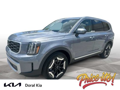 Certified 2024 Kia Telluride S FWD image 1