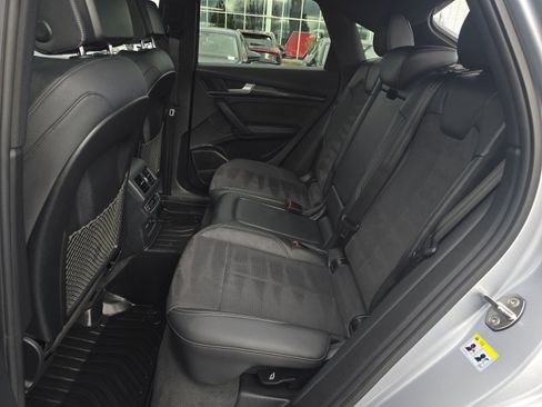 Used 2023 Audi SQ5 Prestige w/ Prestige Package image 20